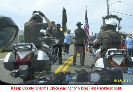 Sheriff Boyer talking to parade participants